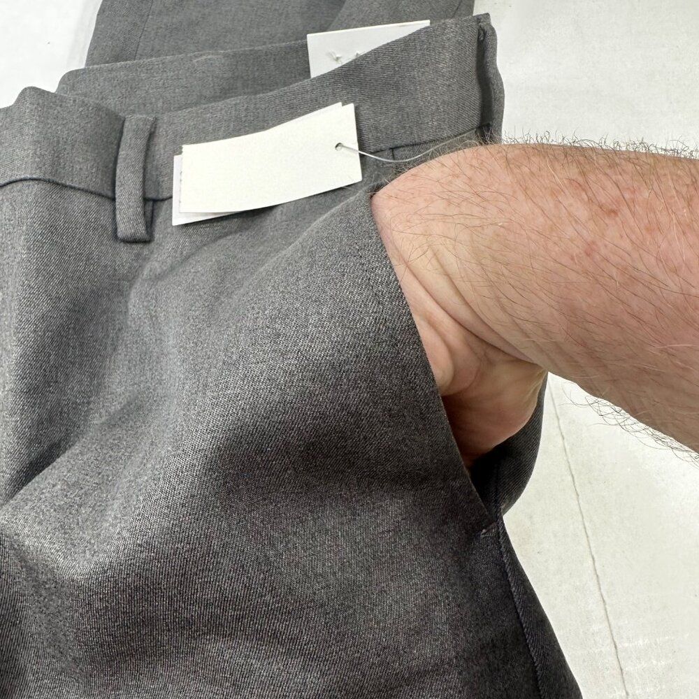 Van Heusen Men's Size 40x29 Pant Traveler Classic Fit Flat Front Gray New - Picture 15 of 16